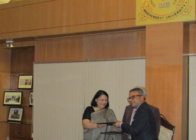 MCCI and IUB sign MoU