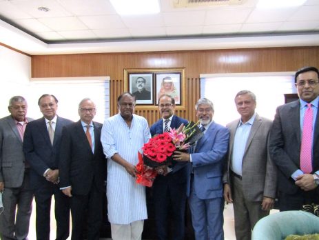 MCCI office-bearers pay courtesy call to the Hon'ble Commerce Minister
